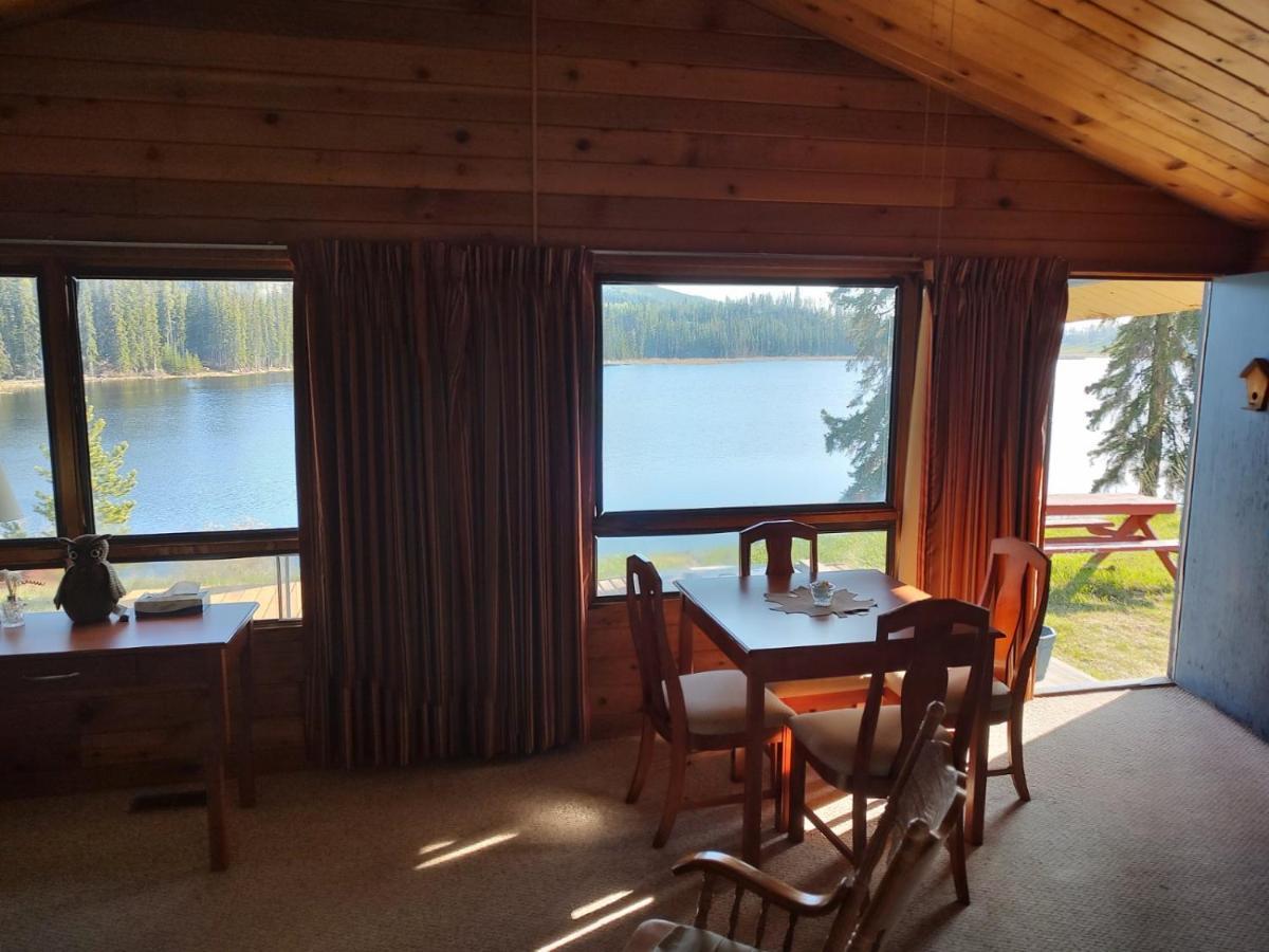 Lac Le Jeune Nature Resort Logan Lake Экстерьер фото